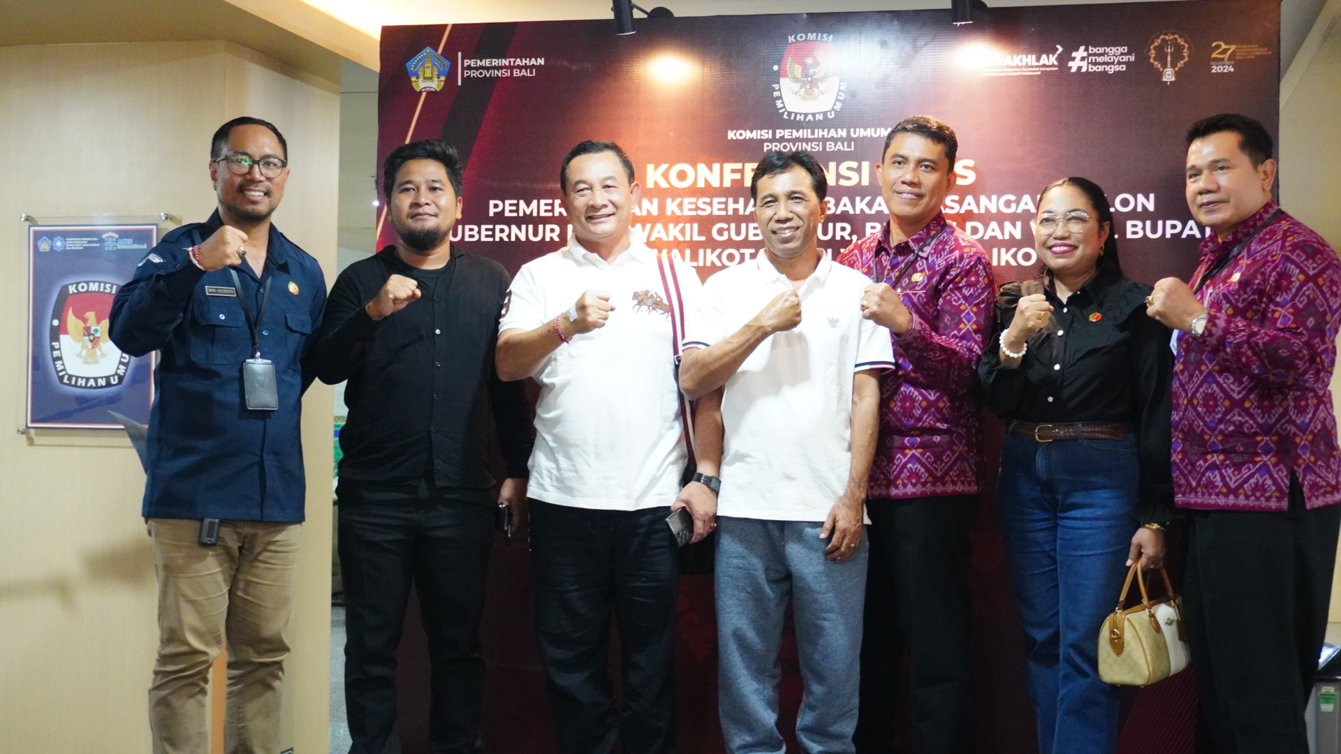 Bacalon NADi foto bersama usai tes kesehatan 