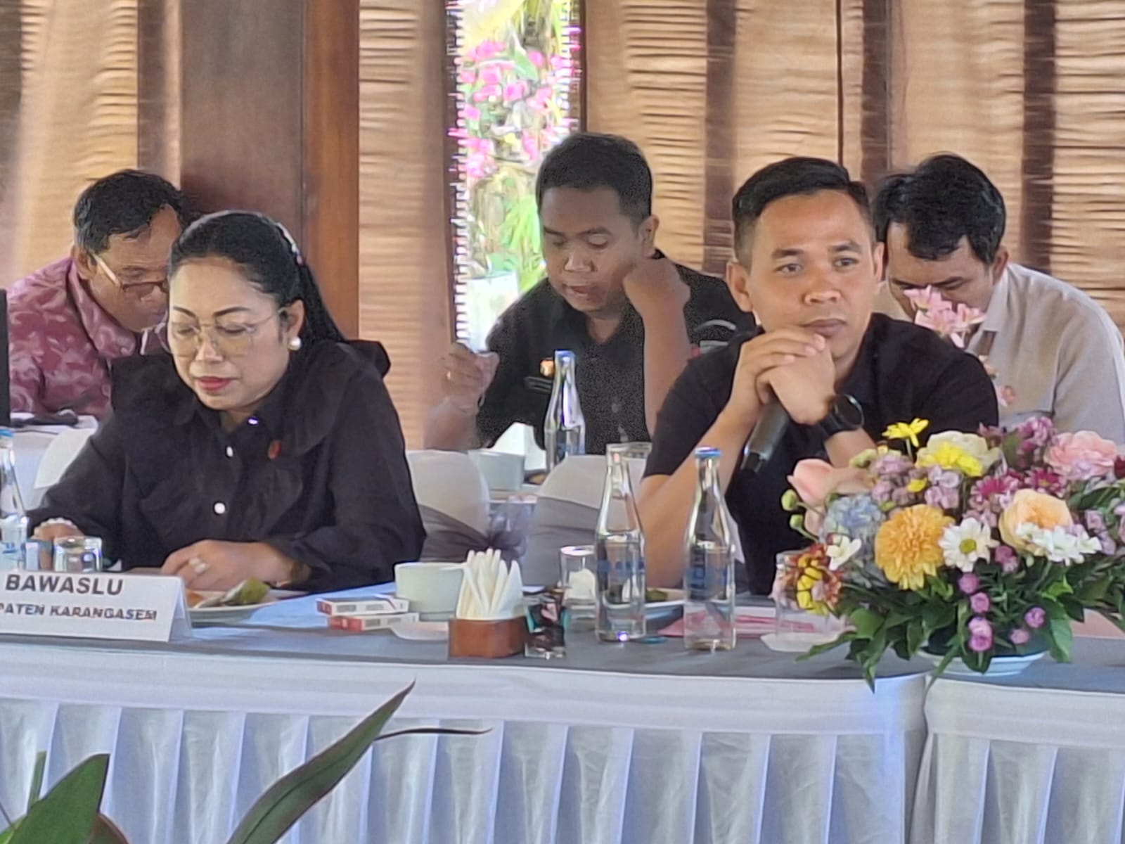 Pimpinan Bawaslu Kabupaten Karangasem hadir dalam Pleno DPT