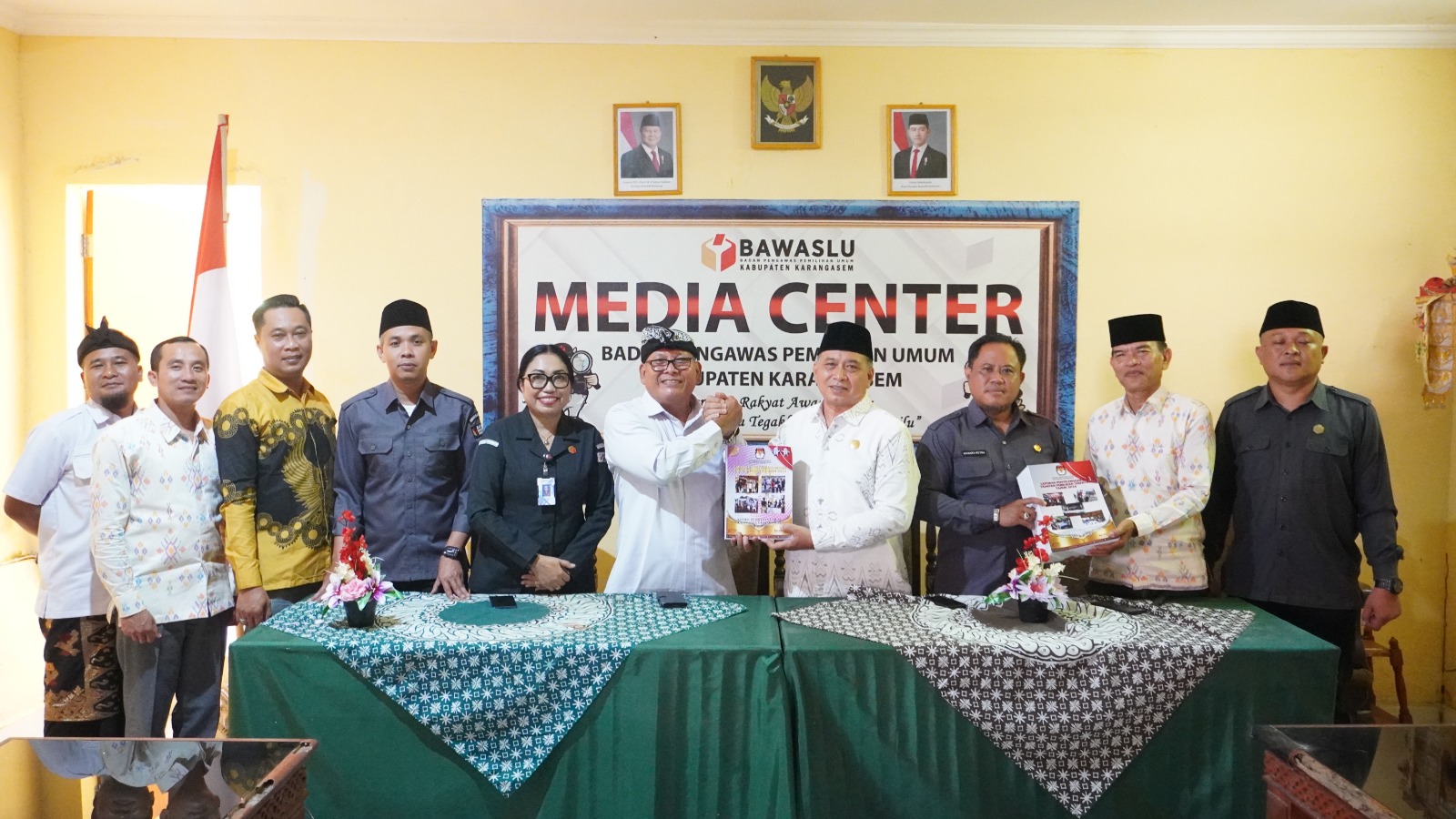 Menerima Audiensi KPU (2/6)