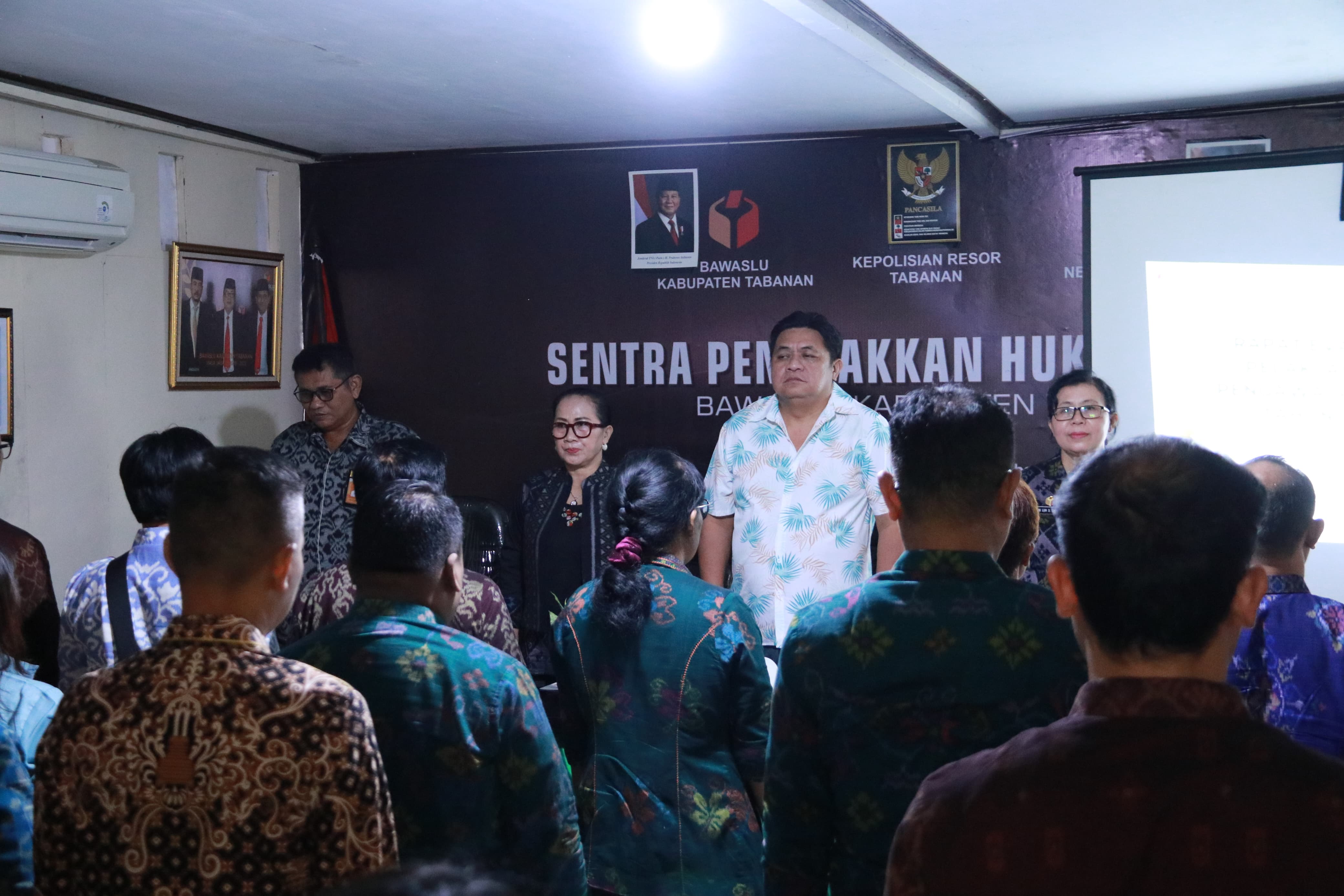 Rapat Evaluasi Bawaslu Tabanan
