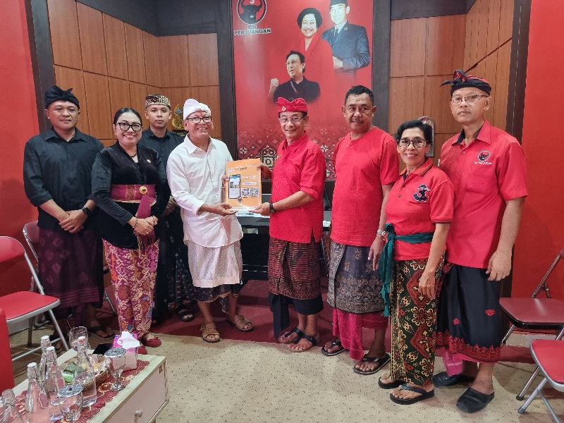 Penyerahan barcode Akses JDIH Bawaslu Karangasem 