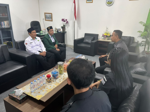 Suasana diskusi Bawaslu Karangasem dengan MAN Amlapura