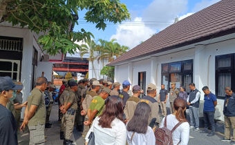 Apel persiapan penertiban APK pada Senin (21/10)