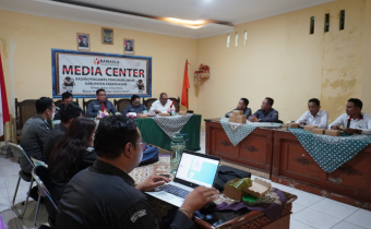 Suasana evaluasi Sentra Gakkumdu Karangasem 