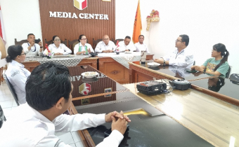 Rapat Evaluasi di Bawaslu Karangasem 