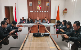 Suasana Rapat di Aula Widya Adhyasta