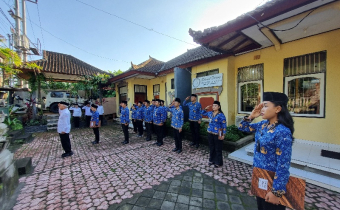Apel di Lapangan Sekretariat Bawaslu Kabupaten Karangasem 