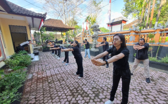 Senam sehat dalam rangka Rabu sehati (5/7)