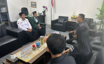 Suasana diskusi Bawaslu Karangasem dengan MAN Amlapura