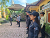 Suasana Apel Pagi pada Senin (12/10) di Halaman Bawaslu Karangasem